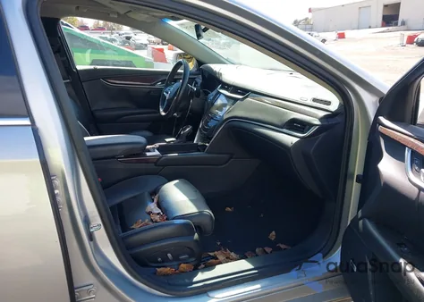 2013 Cadillac Xts Luxury z USA, uszkodzony, nr VIN 2G61P5S3XD9149292